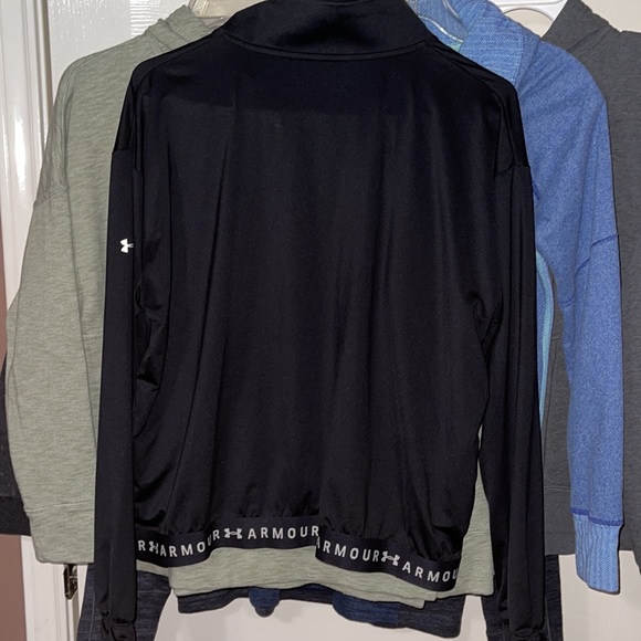 Under Armour Full Zip - Picture 4 of 5